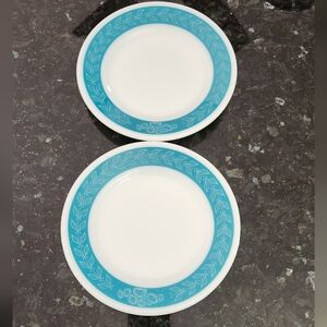 2 Vintage PYREX   Bread/ Dessert plates in the *Laurel Leaf pattern EUC